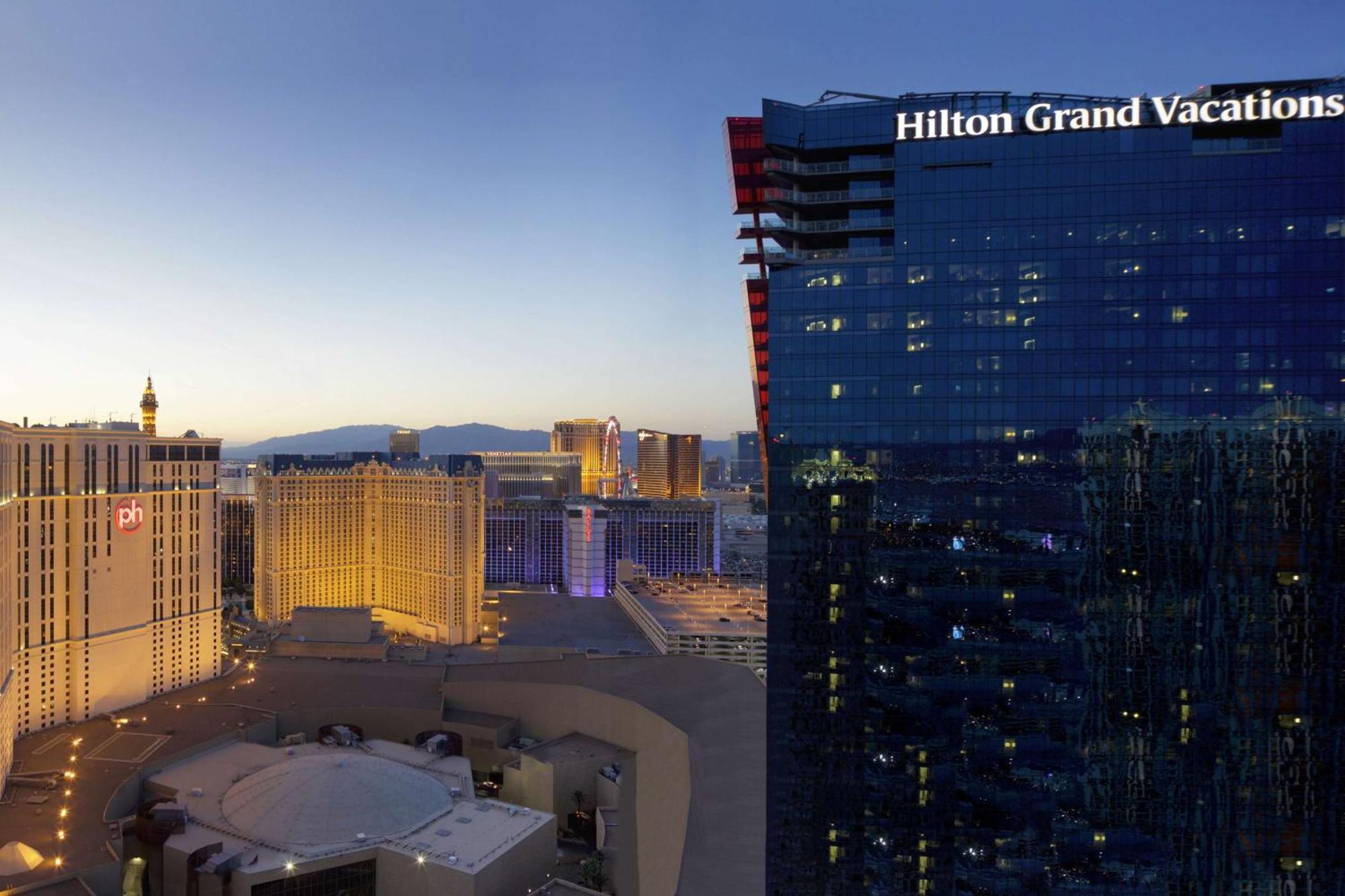 Hilton Grand Vacations Club Elara Center Strip Лас Вегас Екстериор снимка
